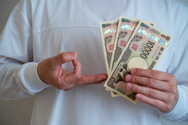 新宿駅前│レンタルバイク原付│デリバリー専門・マンスリー・ウーバーイーツ